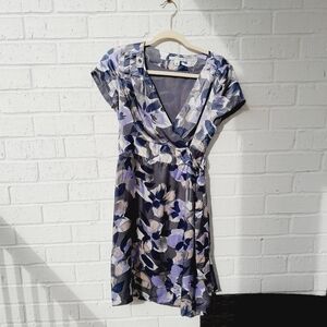 Banana Republic Silk V Neck Floral Purple Wrap Dress Sz: 0